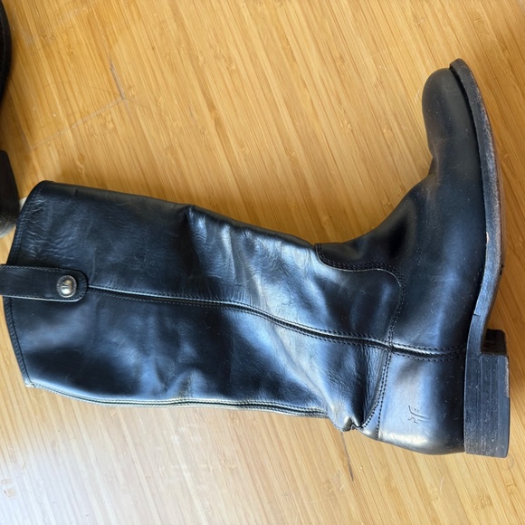 Frye Melissa Button Lug Tall boot in black leather - Picture 7 of 9